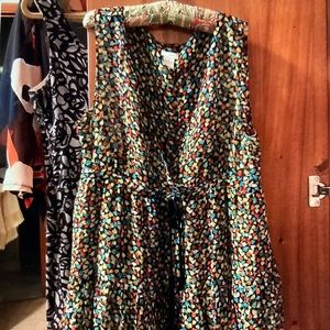 Anthropologie sleeveless swing top with black ribbon tie under bust